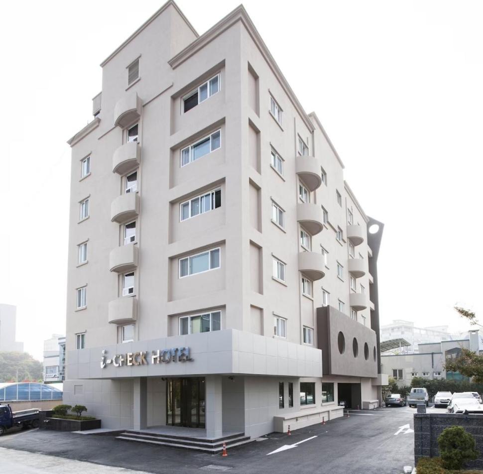I-Check Hyunjin Hotel دونغ هاي المظهر الخارجي الصورة